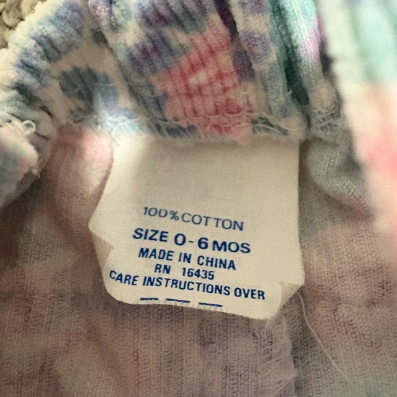 Vintage Floral Corduroy Overalls with Lace Details Girl's‎ Size 0-6 Months - Picture 3 of 5